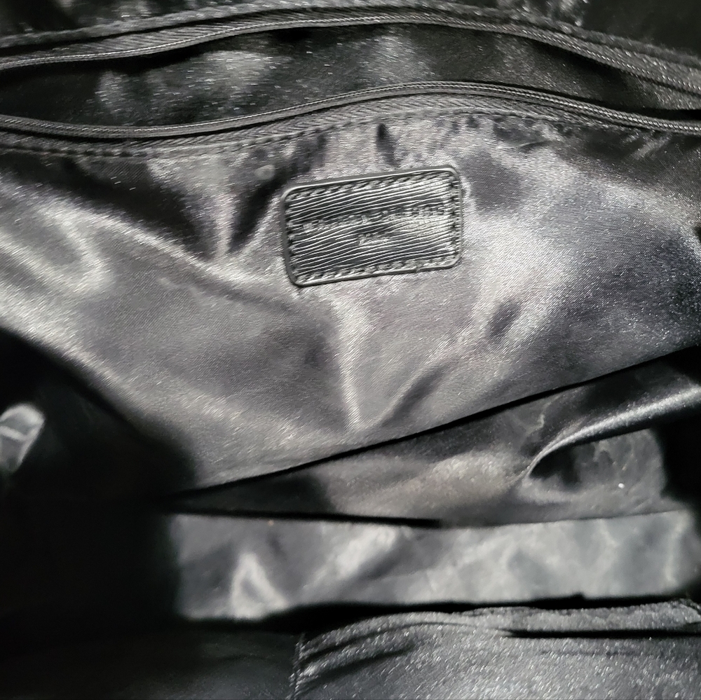 Black & White Faux Leather Lined Tote Bag - Picture 7 of 8